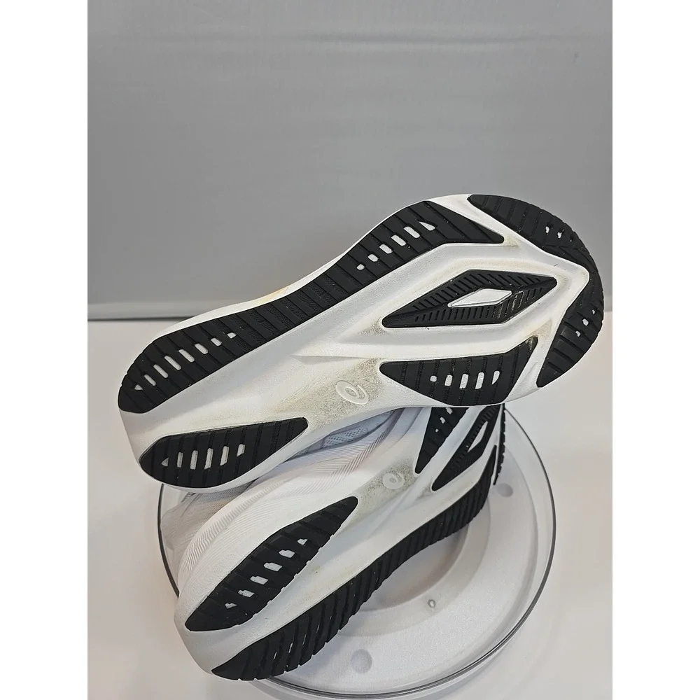 WOMENS 9.5 ASICS Versablast 4 Running Training Shoe White Light Ube 1012B775-100 - Picture 12 of 16